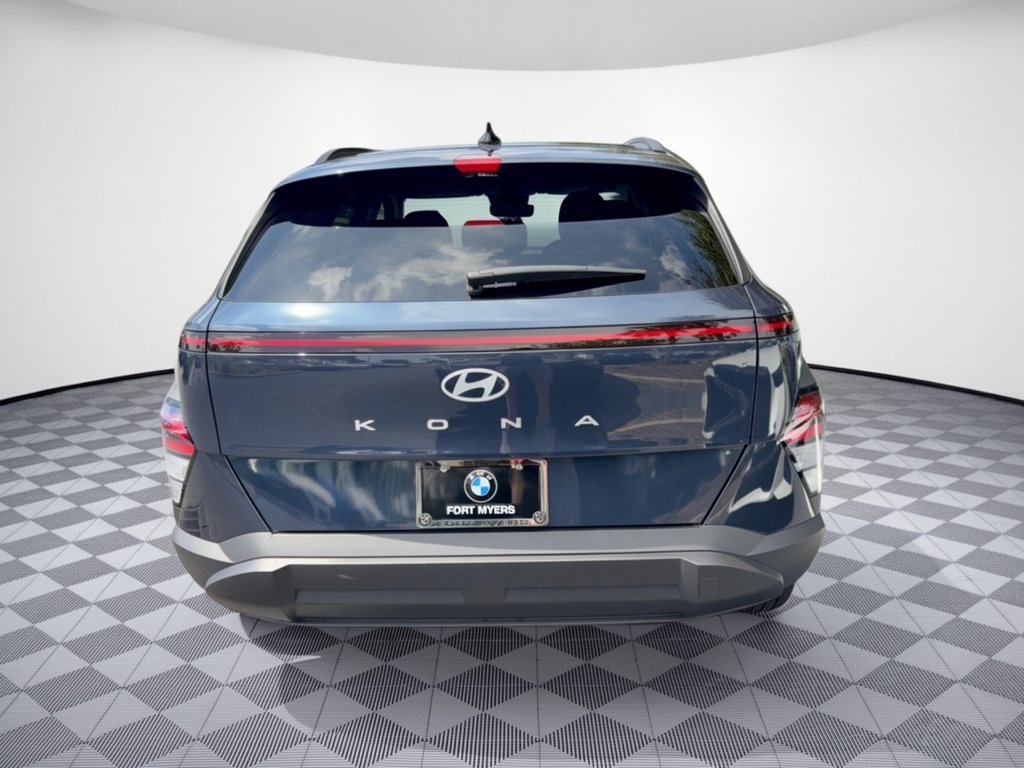 Used 2025 Hyundai Kona SEL FWD image 11