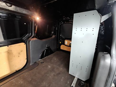 Used 2017 Ford Transit Connect XLT FWD image 30