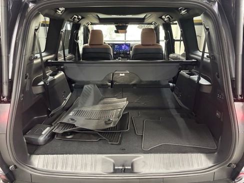 Used 2025 Lexus GX 550 550 Luxury+ w/ Cold Area Package image 28