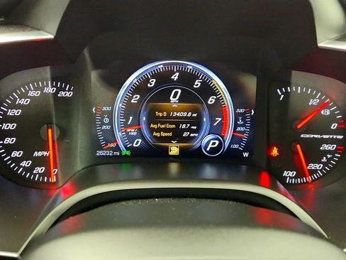 Used 2017 Chevrolet Corvette 2dr Stingray 1LT Coupe with Up image 13