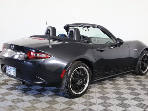 Used 2017 MAZDA MX-5 Miata Sport RWD image 7