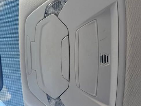 Used 2017 Ford Escape SE w/ Equipment Group 201A AWD/4WD image 29