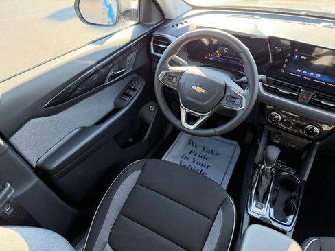 New 2026 Chevrolet TrailBlazer LT w/ Convenience Package FWD image 22