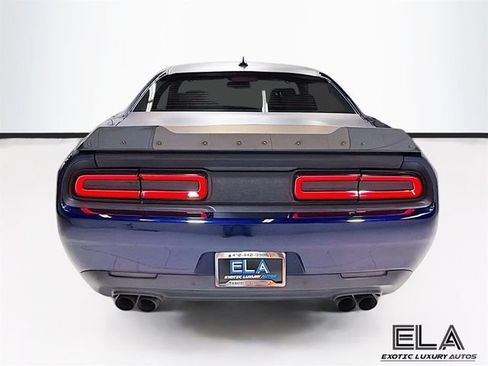 Used 2017 Dodge Challenger SXT Plus RWD image 7