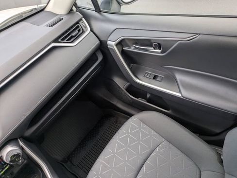 Certified 2021 Toyota RAV4 XLE w/ Convenience Package image 15