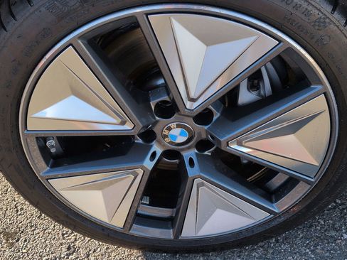 Used 2025 BMW i4 xDrive40i w/ Premium Package image 13