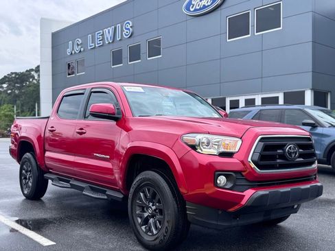 Used 2023 Toyota Tacoma SR5 RWD image 1