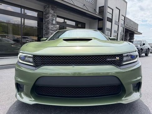 Used 2018 Dodge Charger R/T Scat Pack image 19
