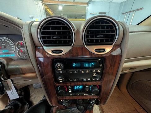 Used 2004 GMC Envoy SLT AWD/4WD image 36