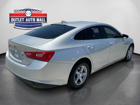 Used 2017 Chevrolet Malibu LS FWD image 3