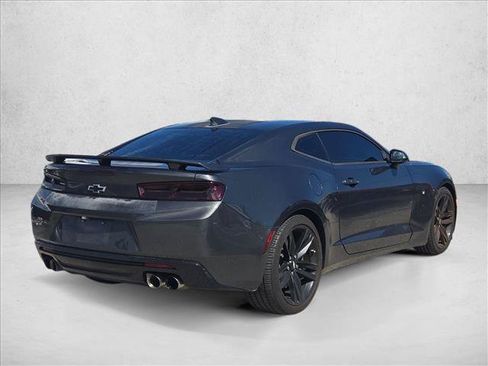 Used 2016 Chevrolet Camaro SS RWD image 5
