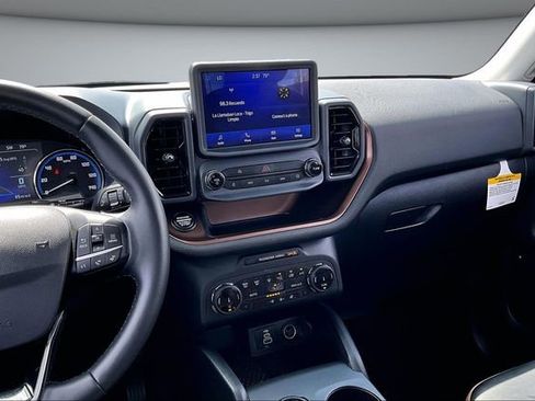Used 2024 Ford Bronco Sport Outer Banks image 9