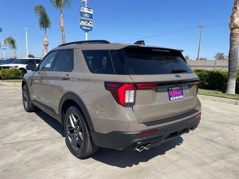 New 2026 Ford Explorer ST AWD/4WD image 3
