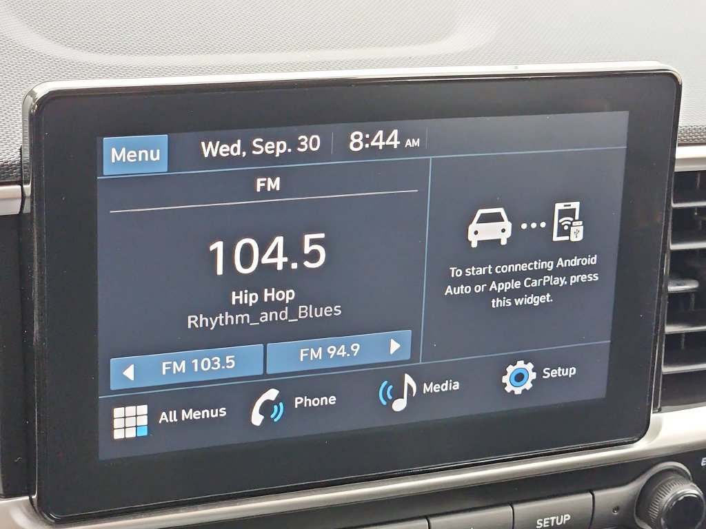 Used 2025 Hyundai Venue SEL FWD image 17