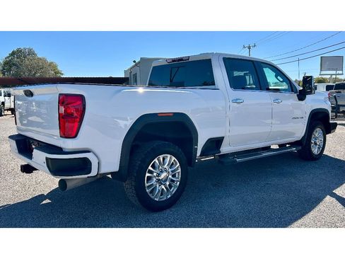 Used 2023 Chevrolet Silverado 2500 High Country w/ Z71 Off-Road Package image 4
