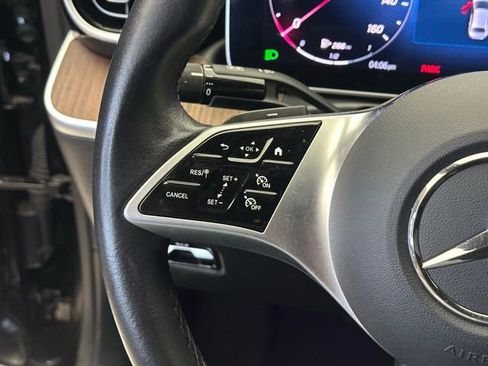 Used 2025 Mercedes-Benz C 300 4MATIC Sedan image 22
