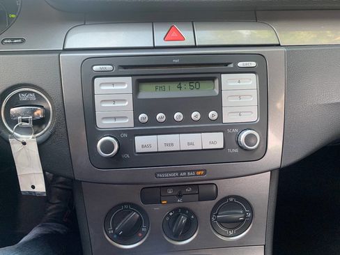 Used 2008 Volkswagen Passat 2.0T image 31