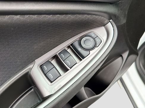 Used 2023 Chevrolet Malibu LS FWD image 7