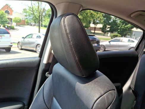 Used 2017 Honda HR-V EX-L image 17