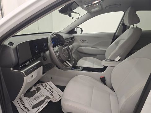 Used 2025 Hyundai Kona SEL AWD/4WD image 19