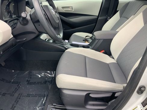 Used 2024 Toyota Corolla LE image 12