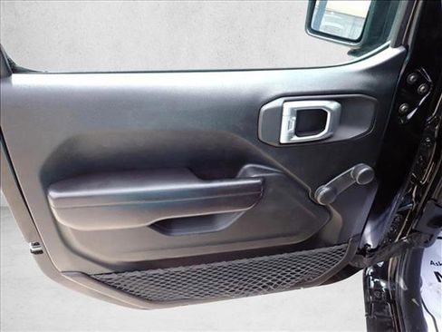 Used 2021 Jeep Wrangler Unlimited Sport image 11