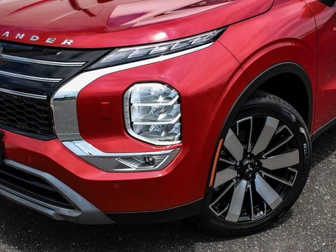 New 2025 Mitsubishi Outlander SE AWD/4WD image 48