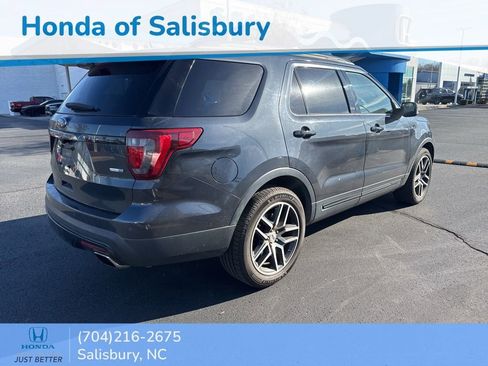 Used 2017 Ford Explorer Sport w/ Equipment Group 401A image 6