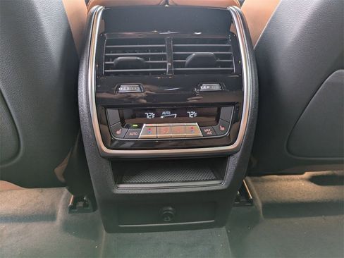 New 2026 BMW X6 xDrive40i w/ Climate Comfort Package image 31