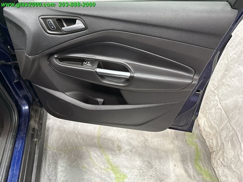 Used 2017 Ford C-MAX SE image 17