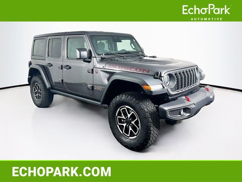 Used 2025 Jeep Wrangler Unlimited Rubicon AWD/4WD image 1