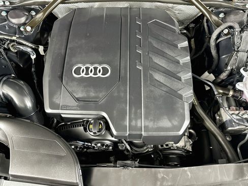Used 2023 Audi Q5 2.0T Premium w/ Convenience Package AWD/4WD image 12