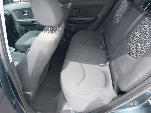 Used 2011 Kia Soul + image 16