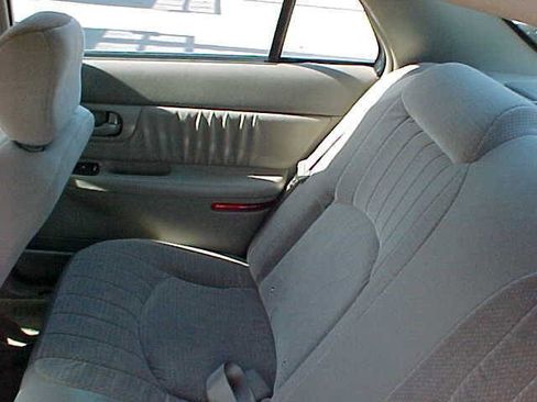 Used 2004 Buick Century Custom image 13