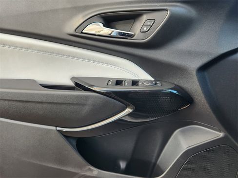 New 2026 Chevrolet Trax LT w/ Driver Confidence Package image 16