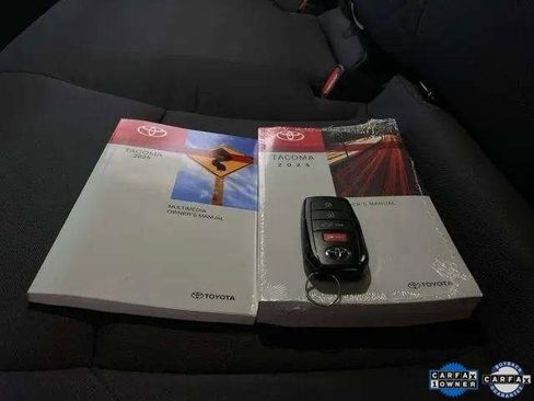 Used 2025 Toyota Tacoma SR5 image 99