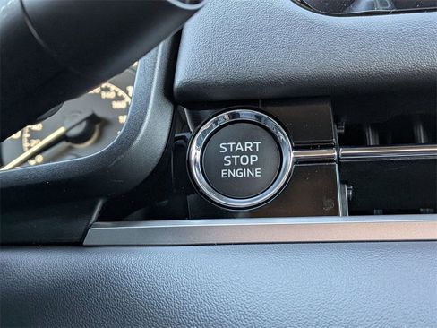 New 2025 Mitsubishi Outlander ES image 21