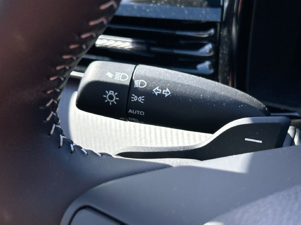 Used 2026 Toyota Camry SE FWD image 21