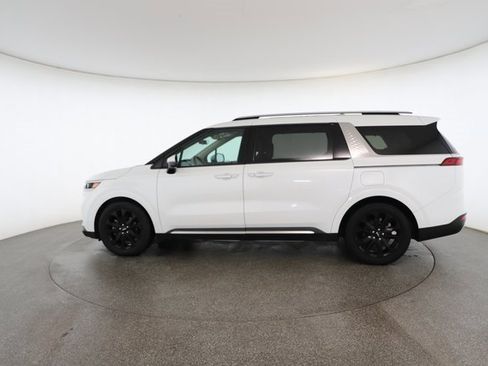 Used 2024 Kia Carnival SX image 7