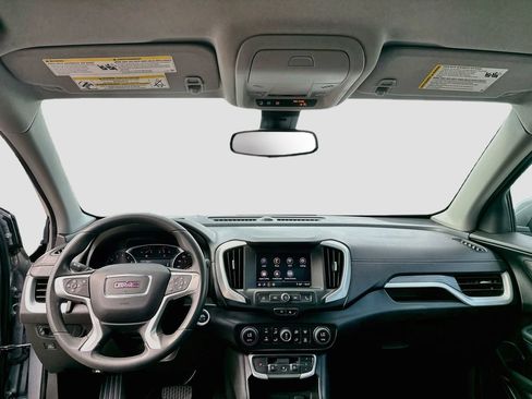 Used 2024 GMC Terrain SLE w/ Driver Convenience Package FWD image 20