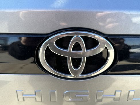 New 2026 Toyota Grand Highlander image 29