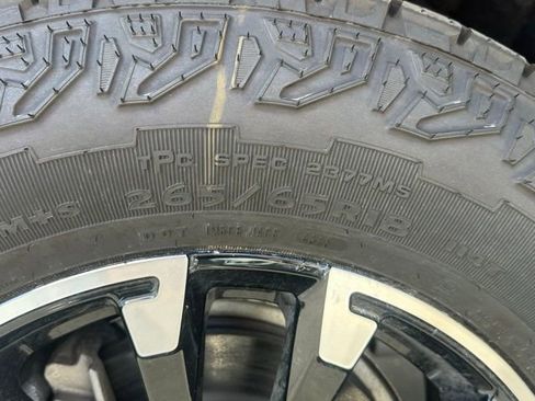 New 2026 Chevrolet Traverse Z71 w/ Enhanced Driving Package AWD/4WD image 32