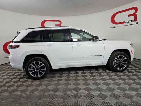 Certified 2023 Jeep Grand Cherokee Overland w/ Luxury Tech Group IV image 8