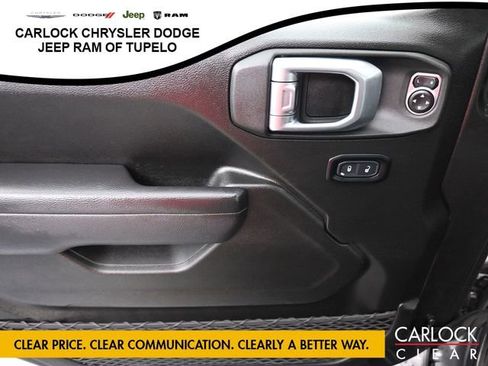 Used 2025 Jeep Wrangler Sport image 11