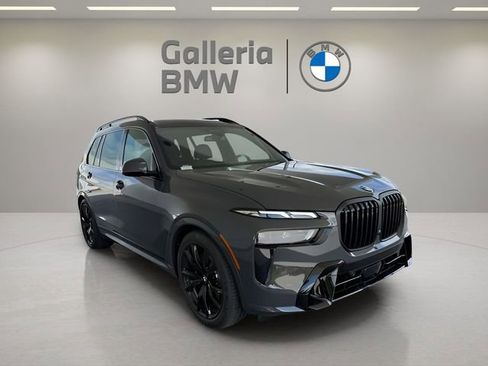 Used 2026 BMW X7 xDrive40i w/ M Sport Package image 4