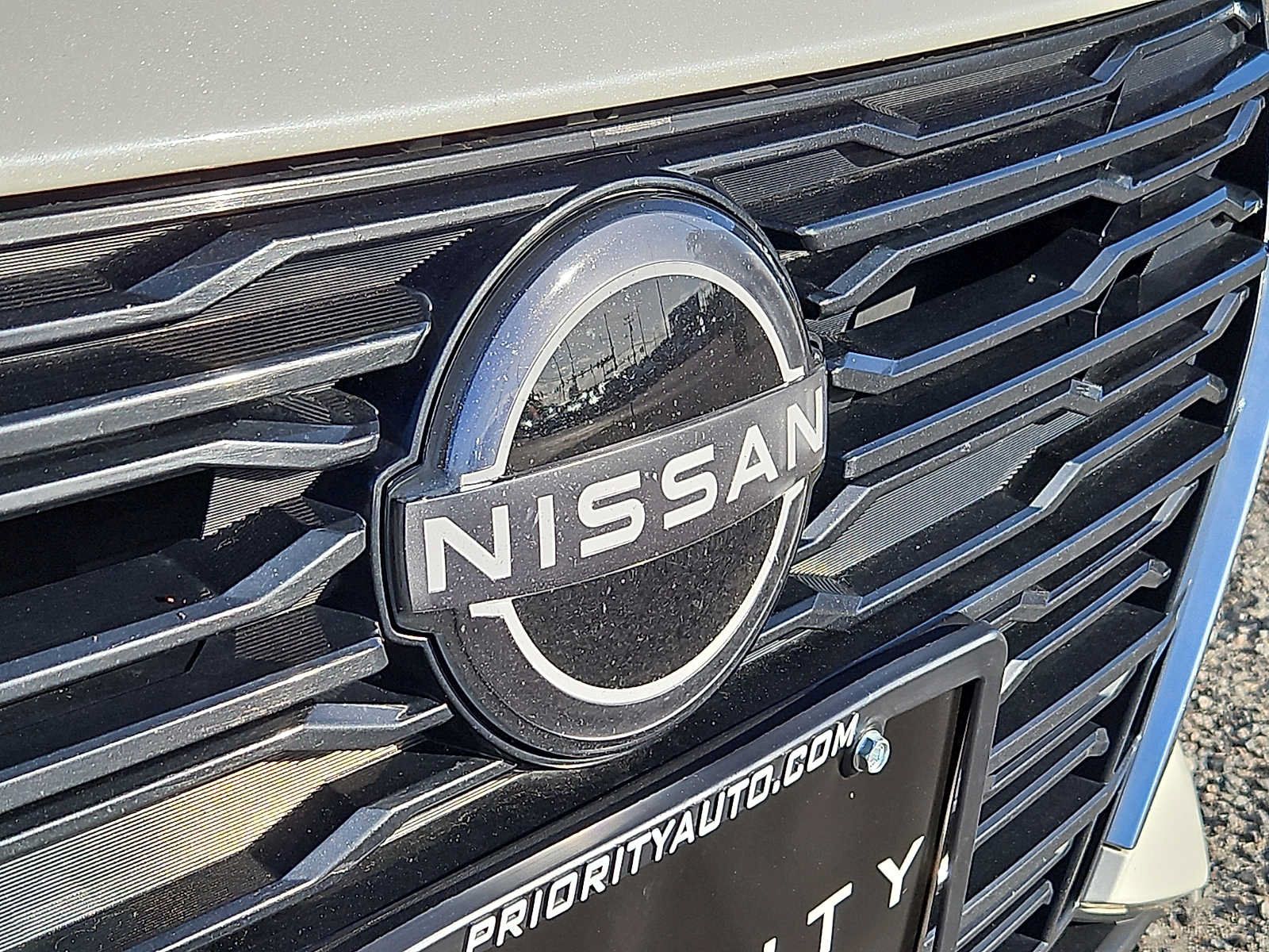 Used 2024 Nissan Altima 2.5 SV FWD image 29