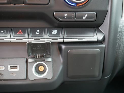 Used 2019 Chevrolet Silverado 1500 RST w/ All-Star Edition AWD/4WD image 32