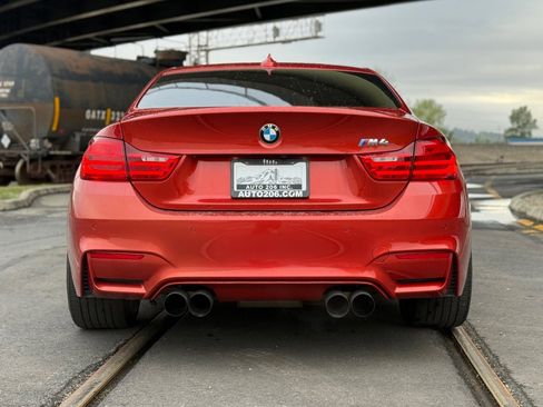 Used 2015 BMW M4 Coupe RWD image 4