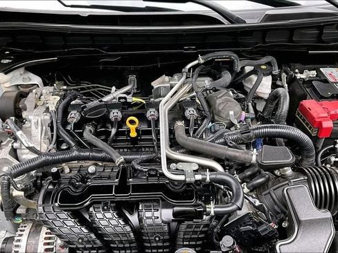 Used 2025 Nissan Altima 2.5 SV AWD/4WD image 9