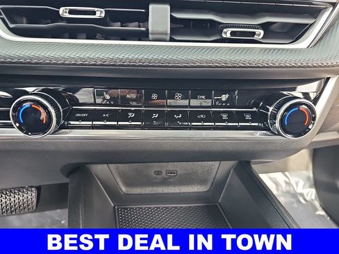 New 2026 Chevrolet Equinox LT FWD image 36